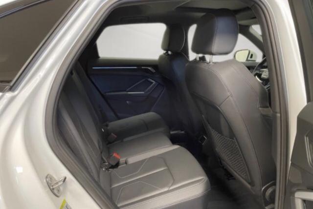 Audi Q3 image 4