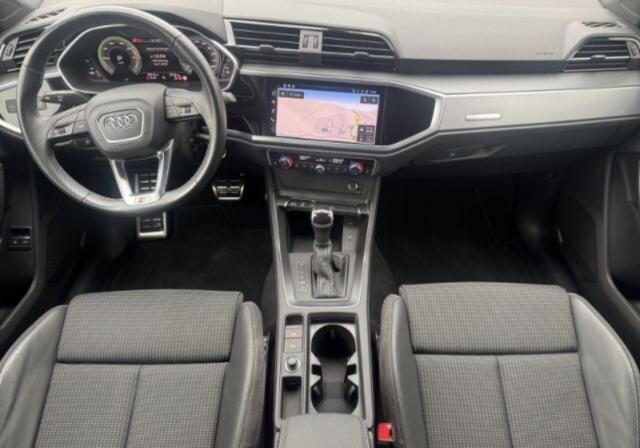 Audi Q3 image 1