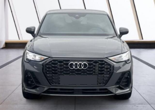 Audi Q3 image 5
