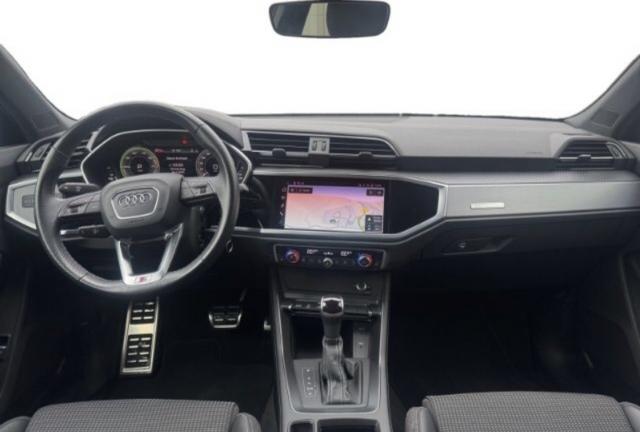 Audi Q3 image 3