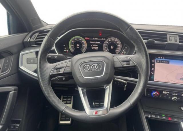 Audi Q3 image 2