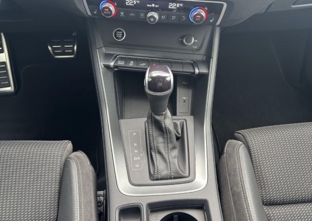 Audi Q3 image 8