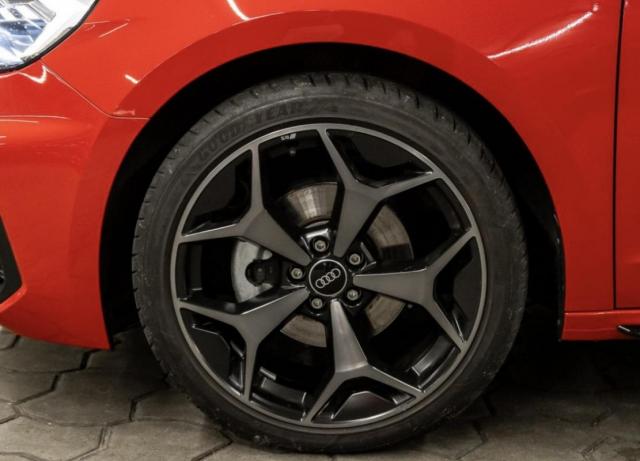 Audi A1 image 2