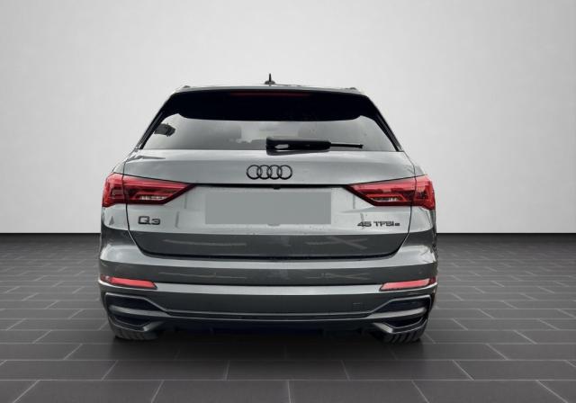 Audi Q3 image 1