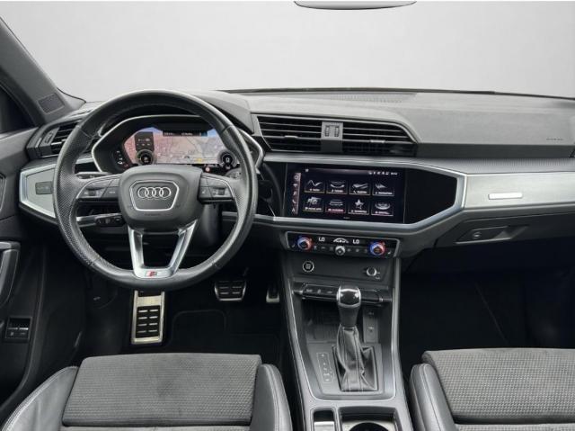 Audi Q3 image 8