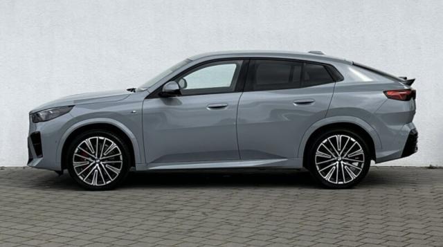 Bmw X2 image 1