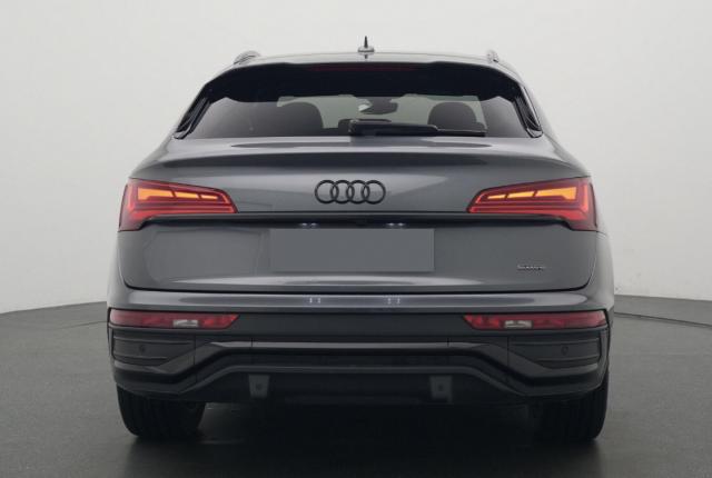 Audi Q5 image 1