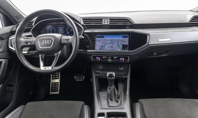 Audi Q3 image 8