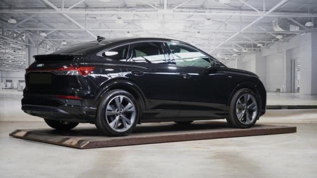 Audi Q4 E-Tron image 9