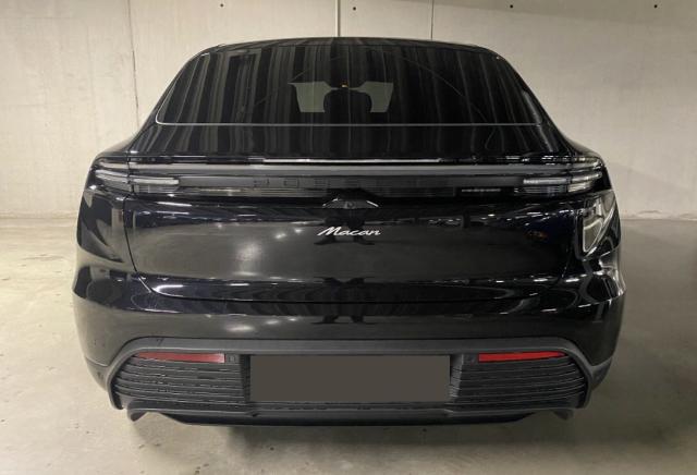 Porsche Macan image 2