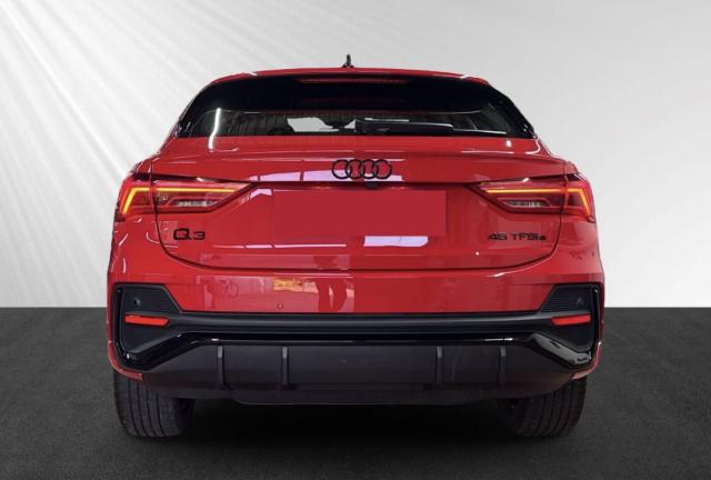 Audi Q3 image 6