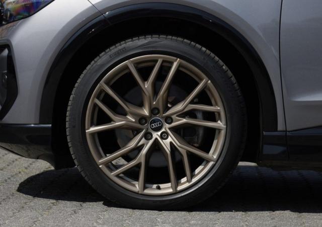 Audi Q4 E-Tron image 6