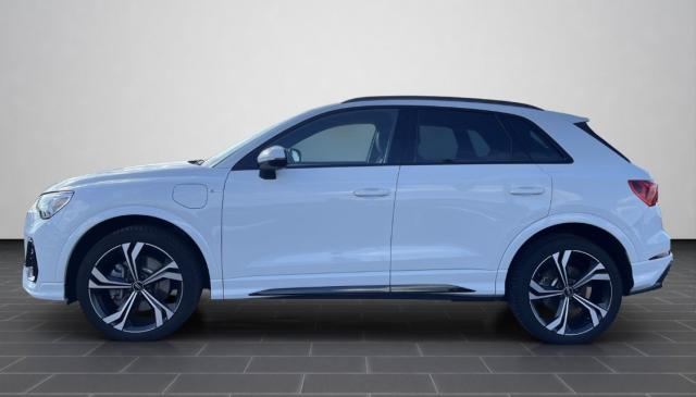 Audi Q3 image 1