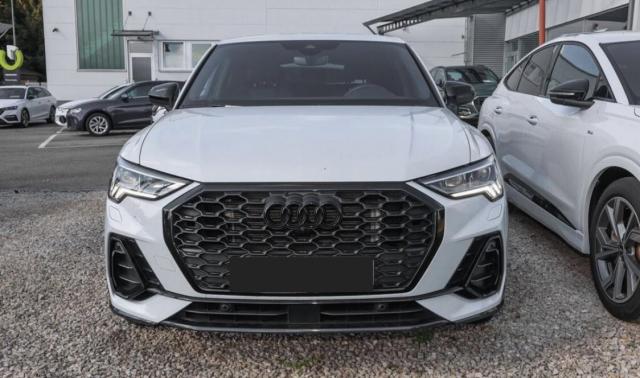 Audi Q3 image 8
