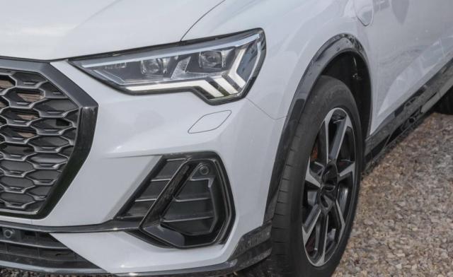 Audi Q3 image 9