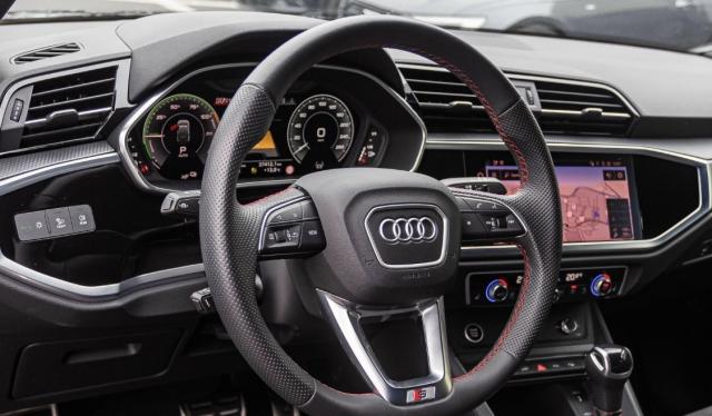 Audi Q3 image 2