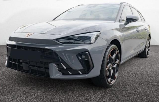 Cupra Leon Sportstourer Vz 272 Hybride Rechargeable Neuf / Toit Ouvrant Volant Supersport Sennheiser Regulateur De Distance Caméra Recul