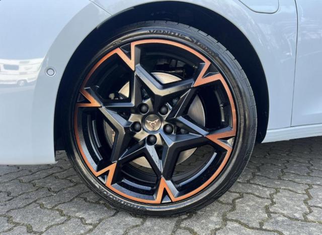 Cupra Leon image 1