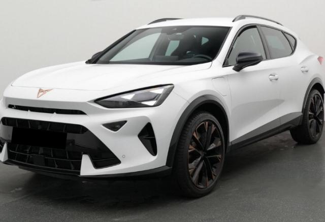 Cupra Formentor Vz 272 Hybride Rechargeable / Matrix Led Attache Remorque Regulateur De Distance Sennheiser Coffre Elec Sieges