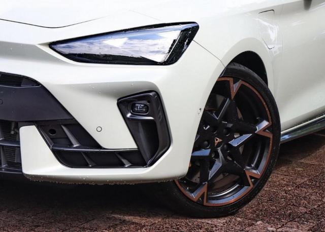 Cupra Leon image 6