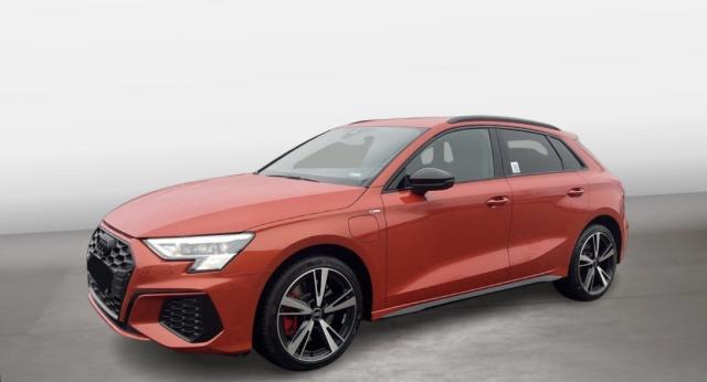 Audi A3 Sportback 45 Tfsie S-Line 245 Hybride Rechargeable / Attache Remorque Matrix Led Camera 360° Sieges Elec à Memoire Regulateur Adaptatif