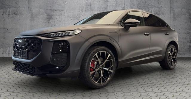 Audi Q3 Sportback S-Line 272 Hybride Rechargeable / Toit Ouvrant Attache Remorque Camera 360° Affichage Tete Haute Pack Audio Sonos