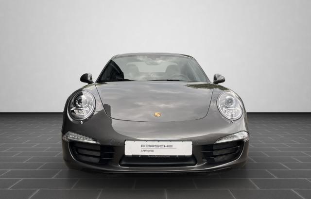 Porsche 911 image 4