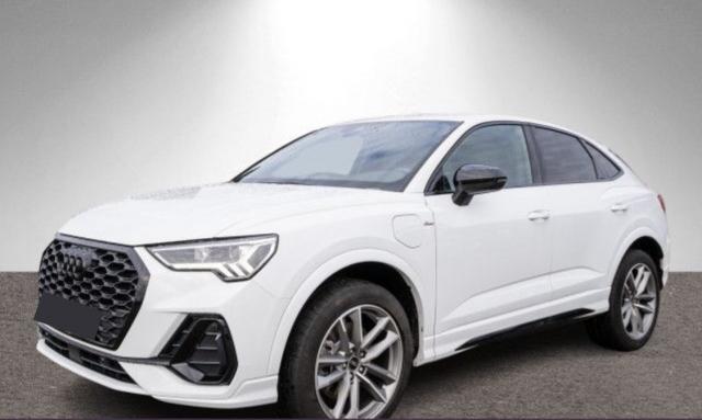 Audi Q3 Sportback 45 Tfsie 245 S-Line Hybride Rechargeable / Camera De Recul Sieges Elec Coffre Regulateur Distance Keyless
