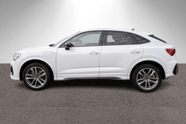 Audi Q3 image 4