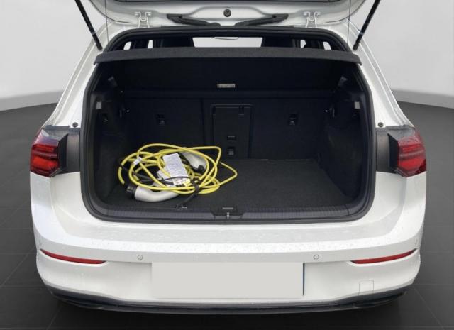 Volkswagen Golf image 1