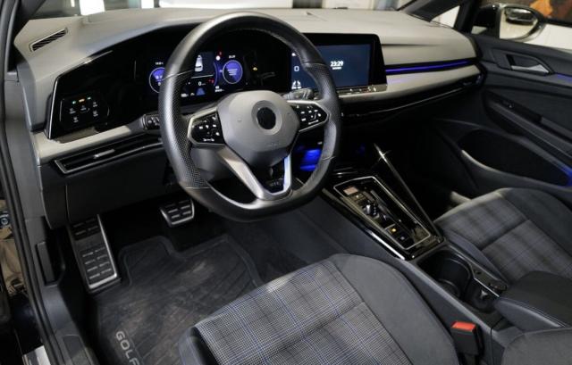 Volkswagen Golf image 6