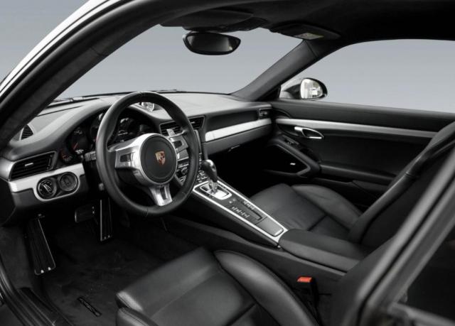 Porsche 911 image 4