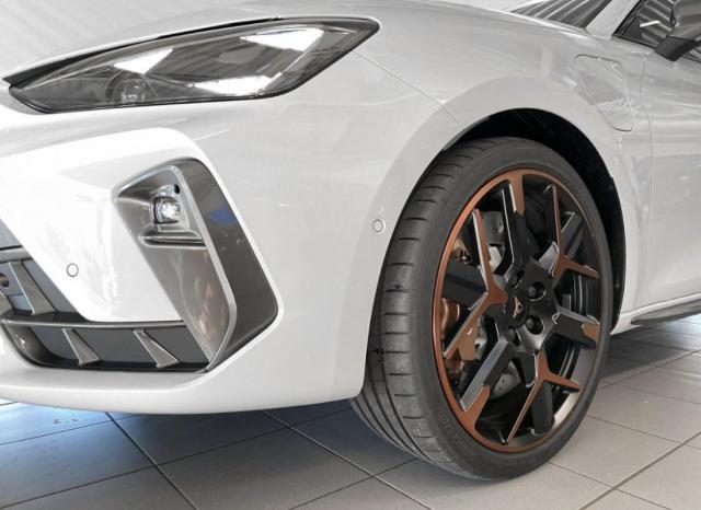 Cupra Leon image 5