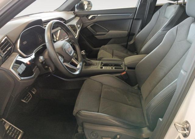 Audi Q3 image 8