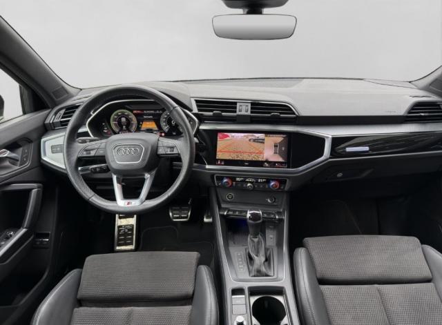 Audi Q3 image 9