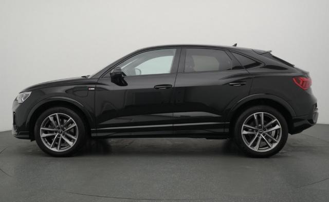 Audi Q3 image 1