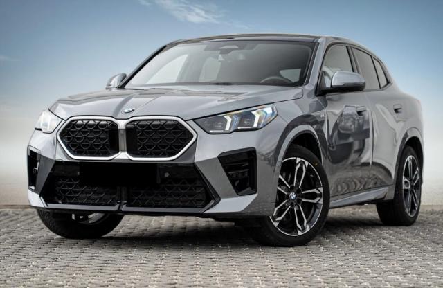 Bmw X2 20i 170 M-Sport / Toit Panoramique Camera De Recul Attache Remorque Coffre Elec