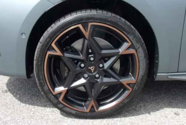 Cupra Leon image 6