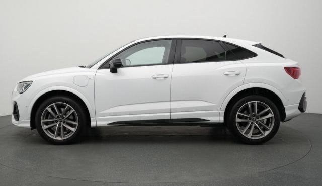 Audi Q3 Sportback image 3