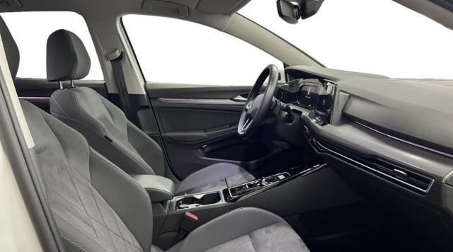 Volkswagen Golf image 9