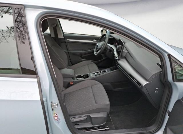 Volkswagen Golf image 8