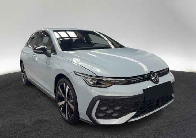 Volkswagen Golf image 6