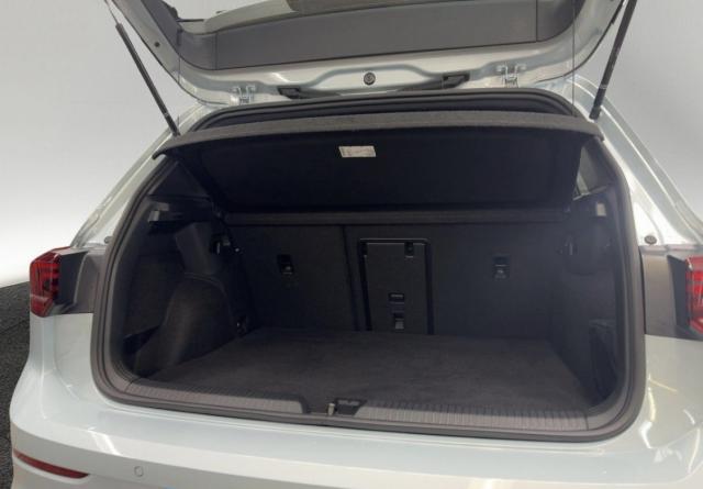 Volkswagen Golf image 2