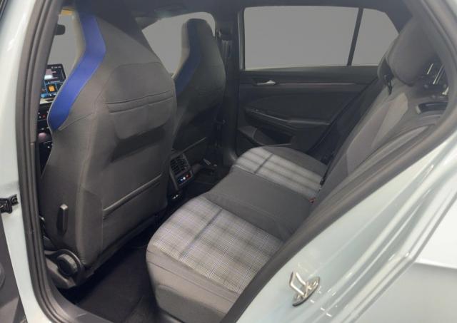 Volkswagen Golf image 5