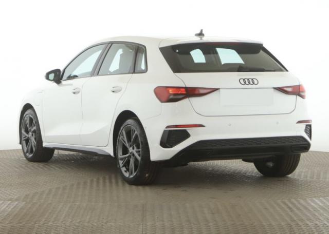 Audi A3 Sportback image 8