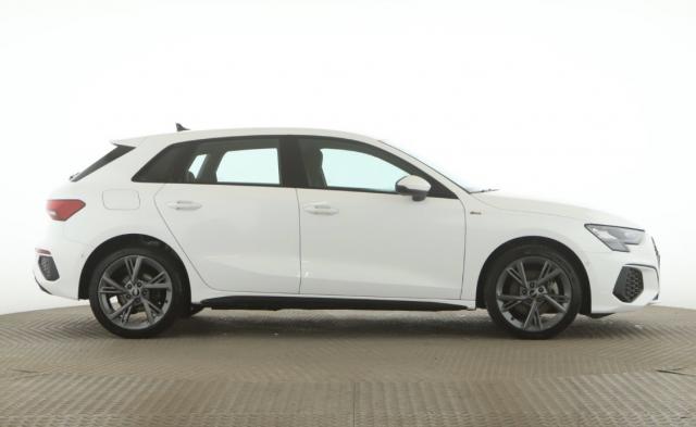 Audi A3 Sportback image 3