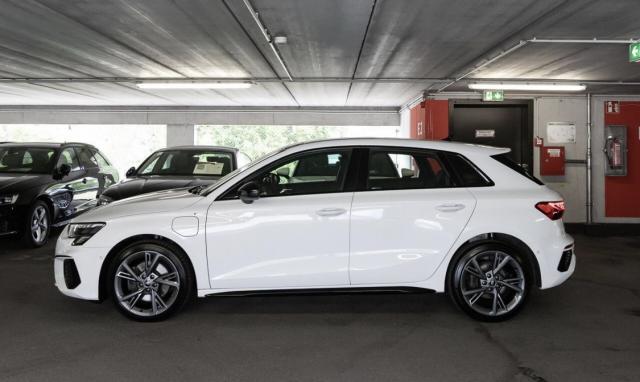 Audi A3 Sportback image 2