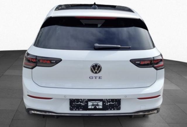 Volkswagen Golf image 3