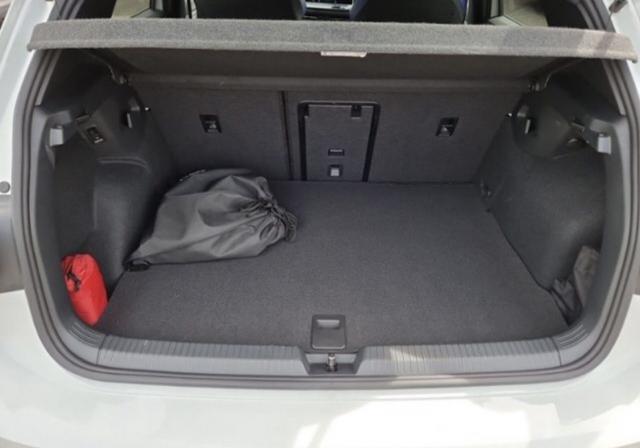 Volkswagen Golf image 2