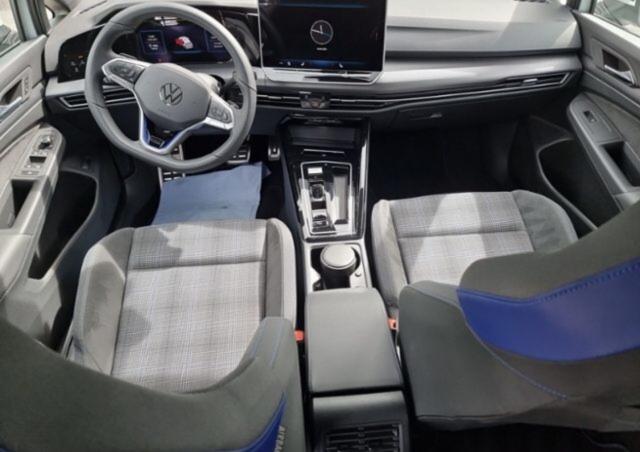 Volkswagen Golf image 6